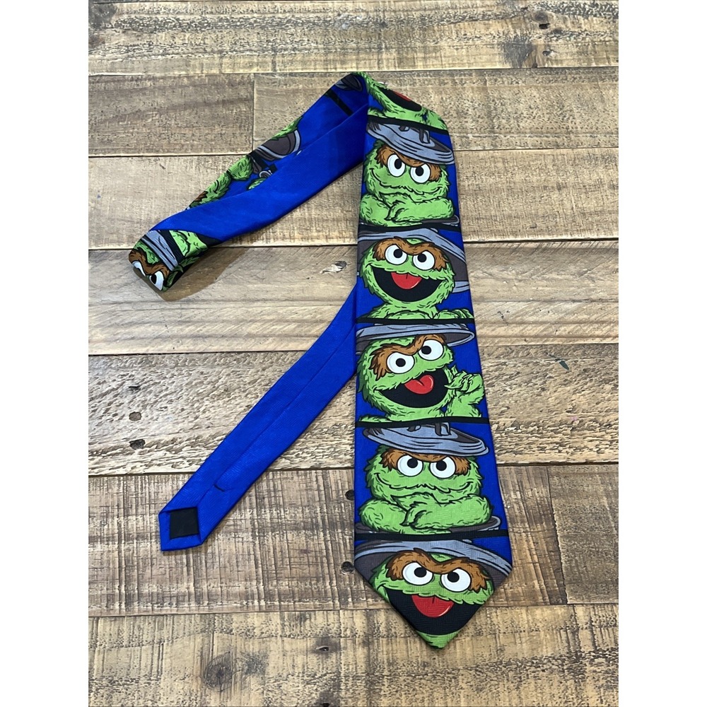 VTG Sesame Street Oscar The Grouch Polyester Necktie  Blue And Green 55.5" Tie